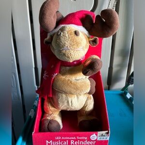 Singing Dancing Tooting Interactive 13 Inch Plush Reindeer New